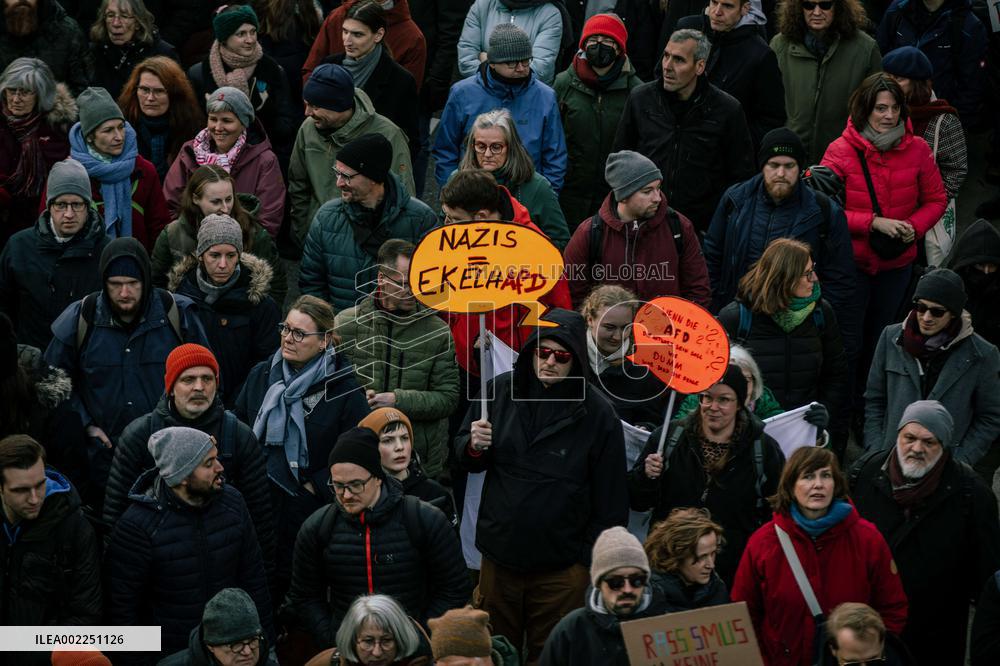 One Hundred Thousand Rally Against Far-Right - Hamburg