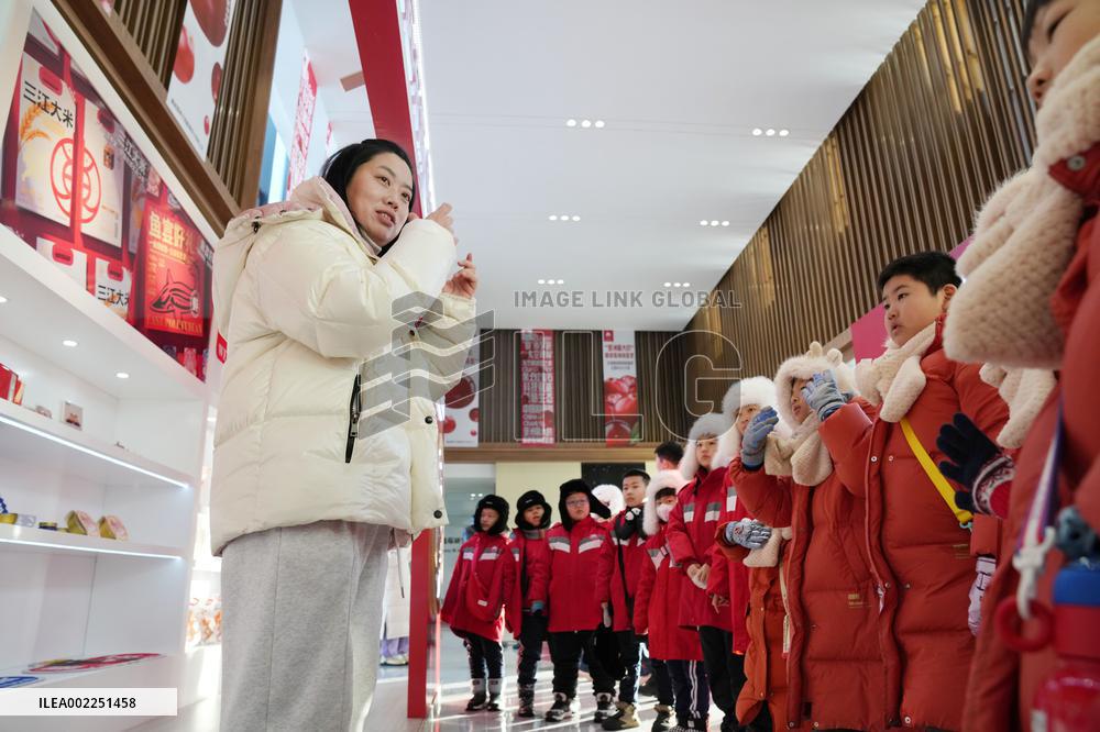 CHINA-HEILONGJIANG-TOURISM-GUANGDONG-CHILDREN (CN)