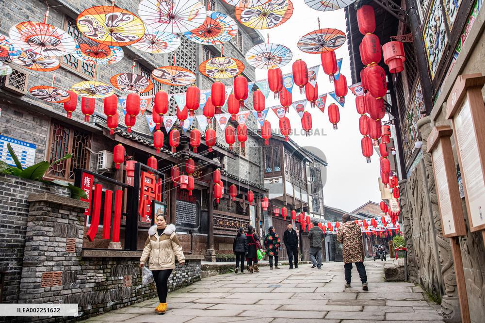 CHINA-CHONGQING-YONGXI-SPRING FESTIVAL-DECORATIONS (CN)
