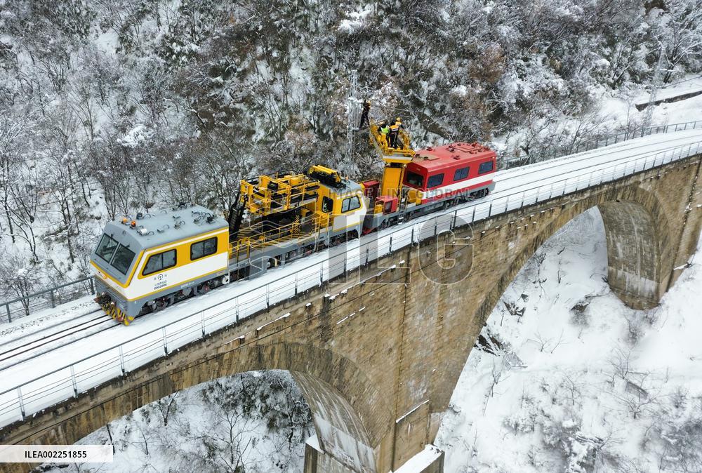 CHINA-SHAANXI-BAOJI-CHENGDU RAILWAY-SLOW TRAINS (CN)