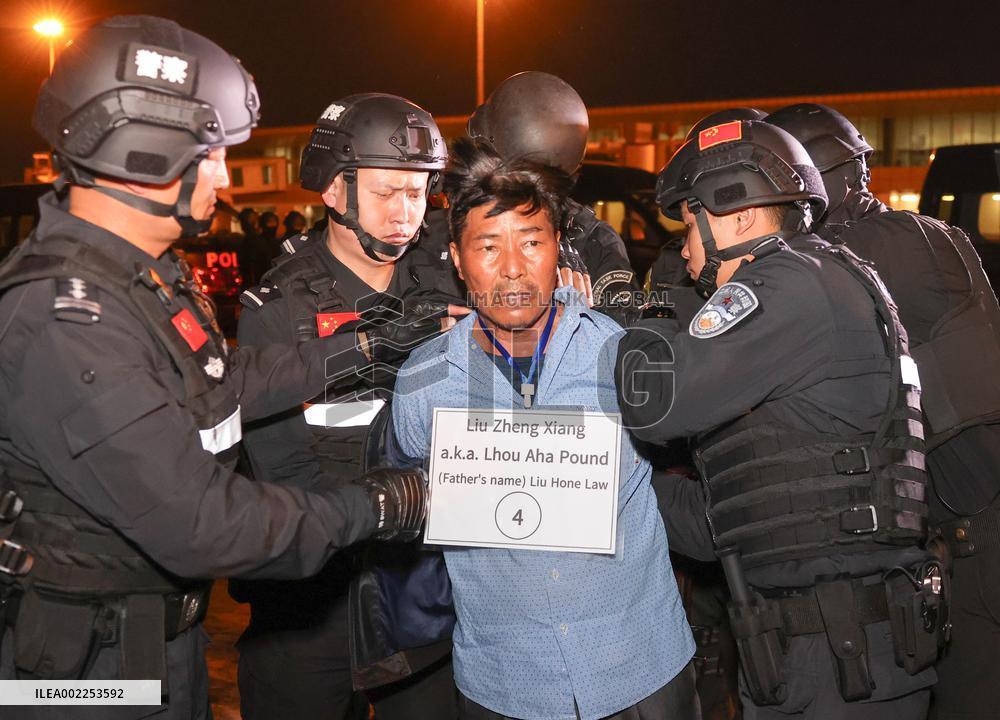 CHINA-YUNNAN-KUNMING-CRIMINAL SUSPECTS-MYANMAR-HANDOVER (CN)