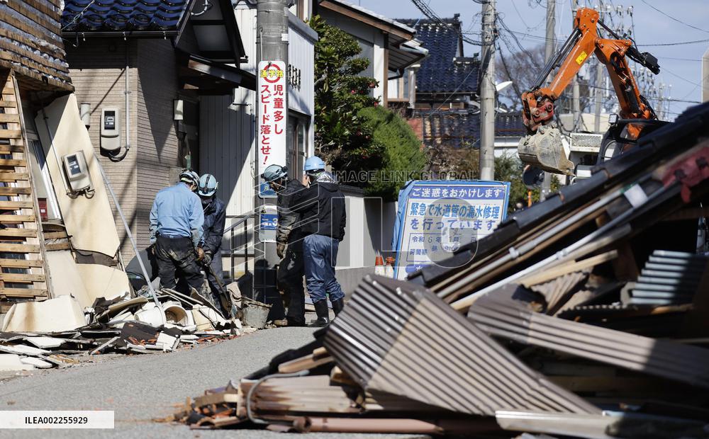 Aftermath of central Japan quake