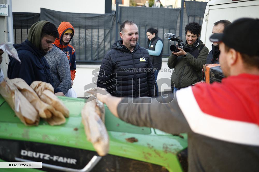 Coordination Rurale Union's Convoy Heads To Paris