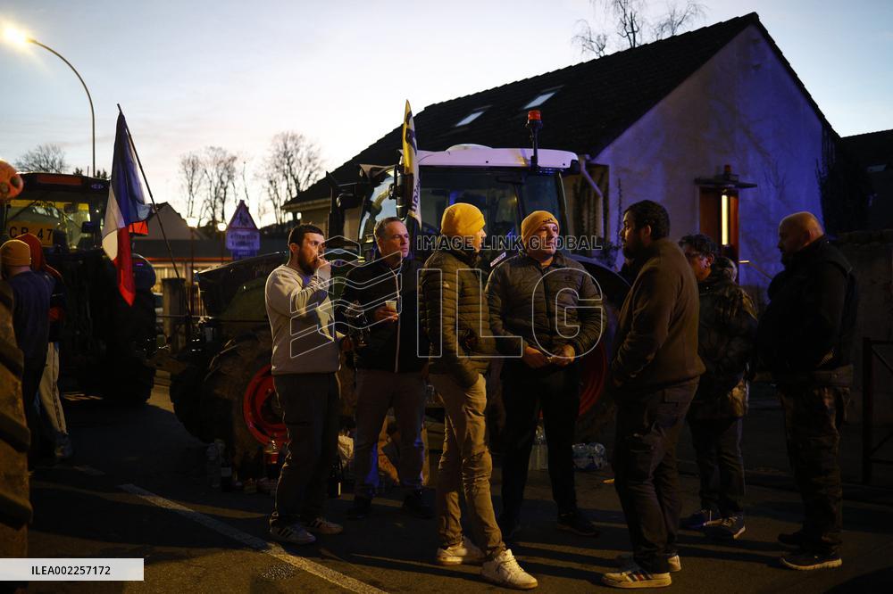 Coordination Rurale Union's Convoy Heads To Paris