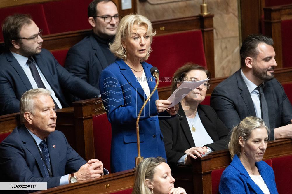 Questions to the Government - Paris