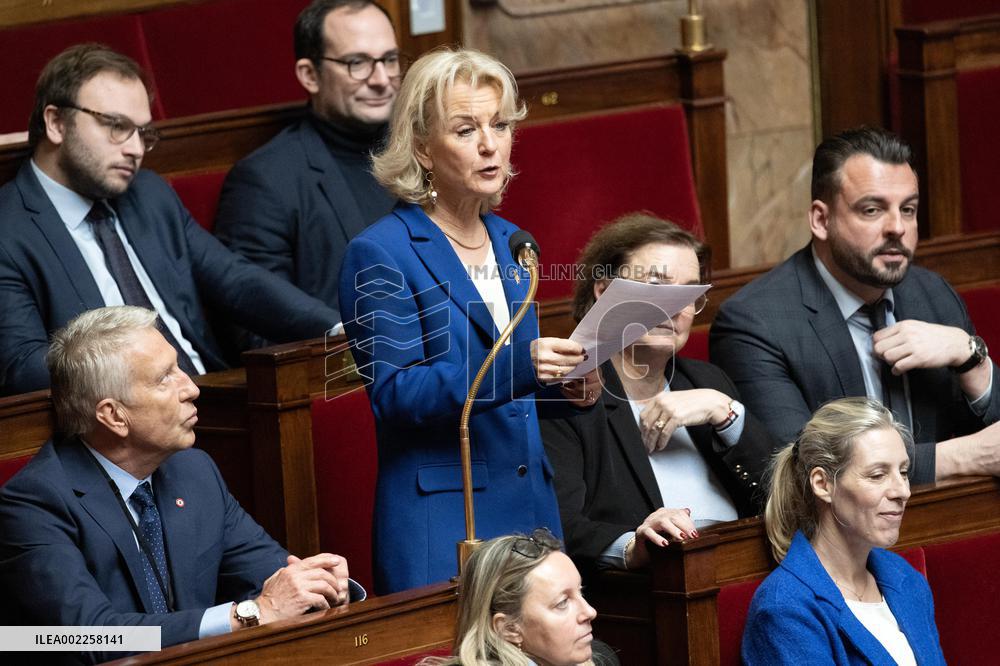 Questions to the Government - Paris