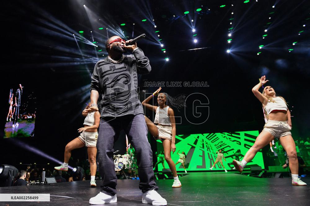 Davido In Concert - Paris