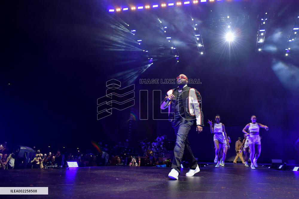 Davido In Concert - Paris