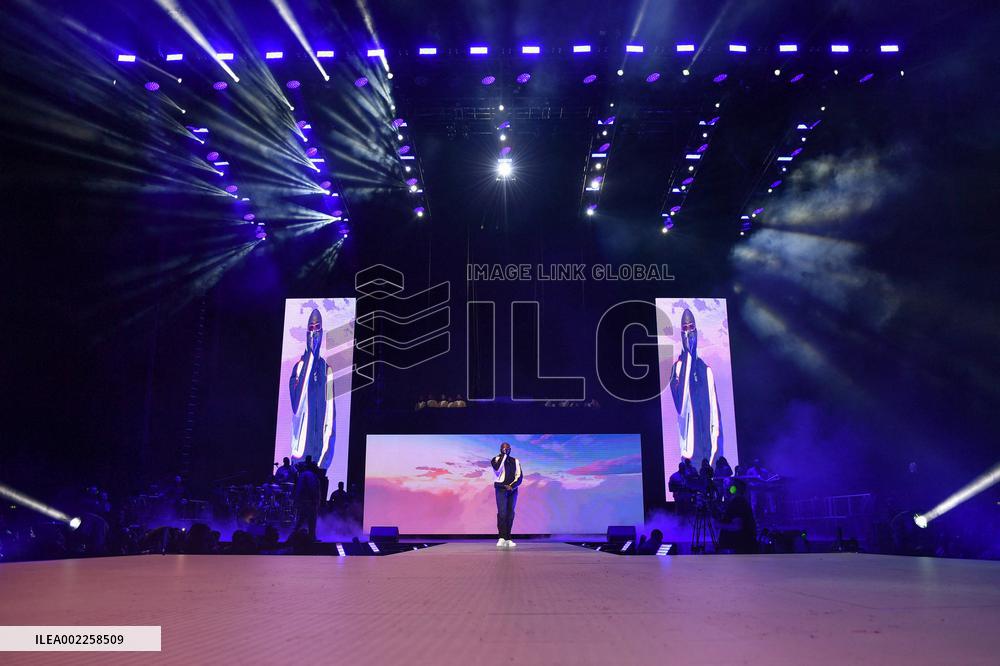 Davido In Concert - Paris