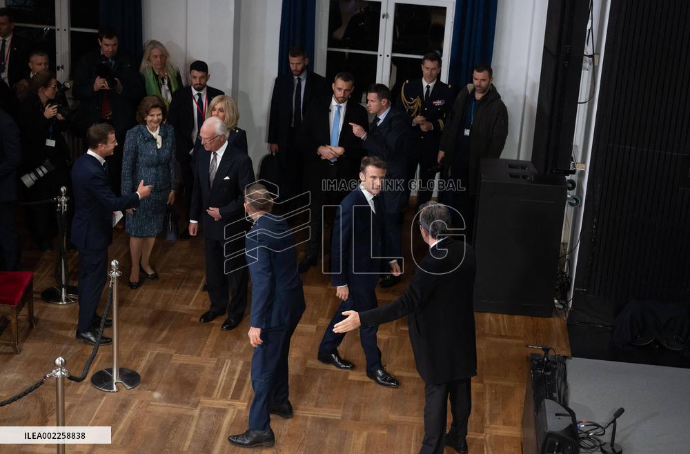 French Presidential Couple Hosts A Reception For Royals - Sweden