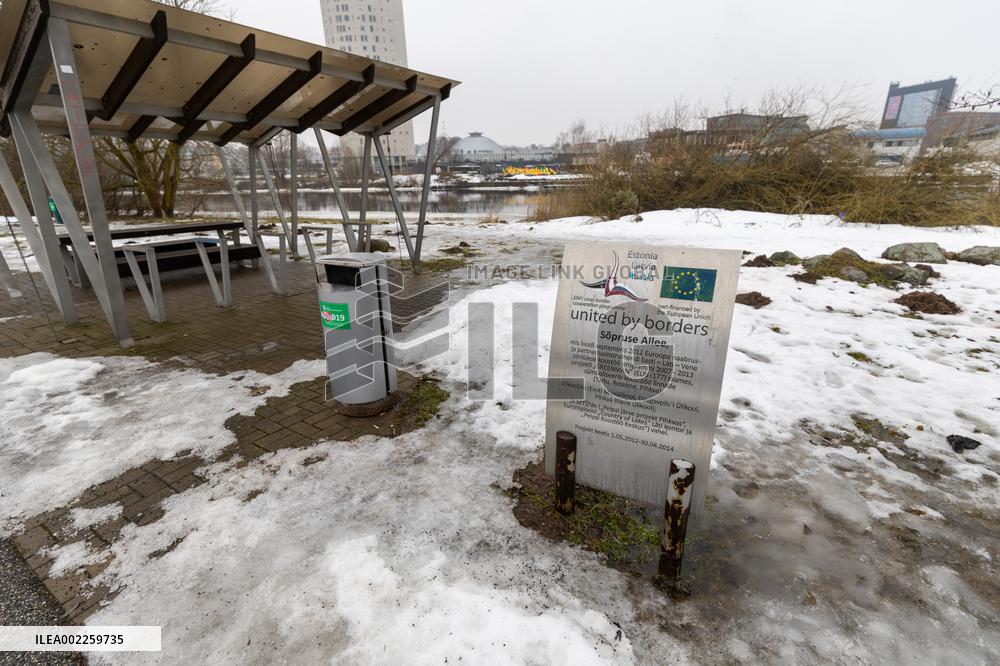 Friendship alley panel
