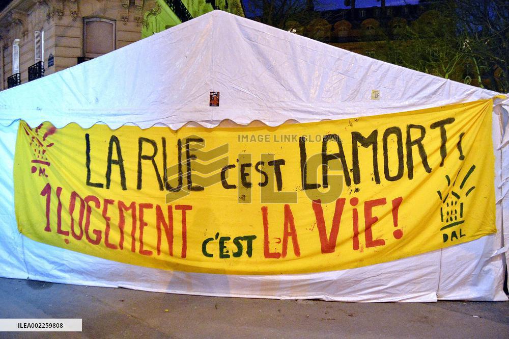 DAL Protest Rally About Homeless - Paris