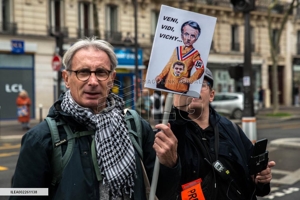 Demonstration Of The Teachers - Paris