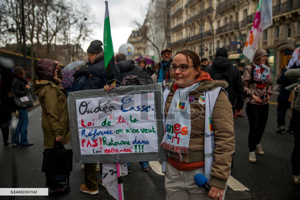 Demonstration Of The Teachers - Paris