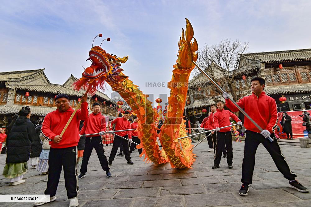 Folk Performance in Qingzhou