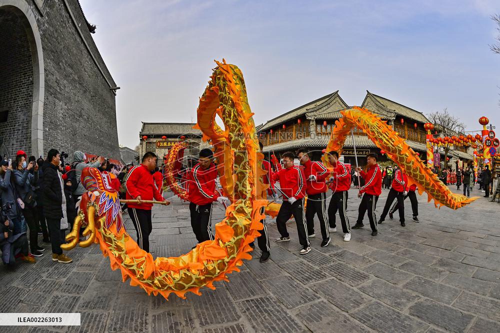 Folk Performance in Qingzhou
