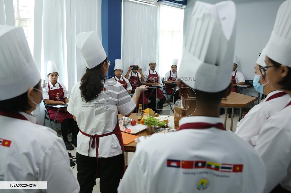 MYANMAR-YANGON-BAKERY & PASTRY COURSE