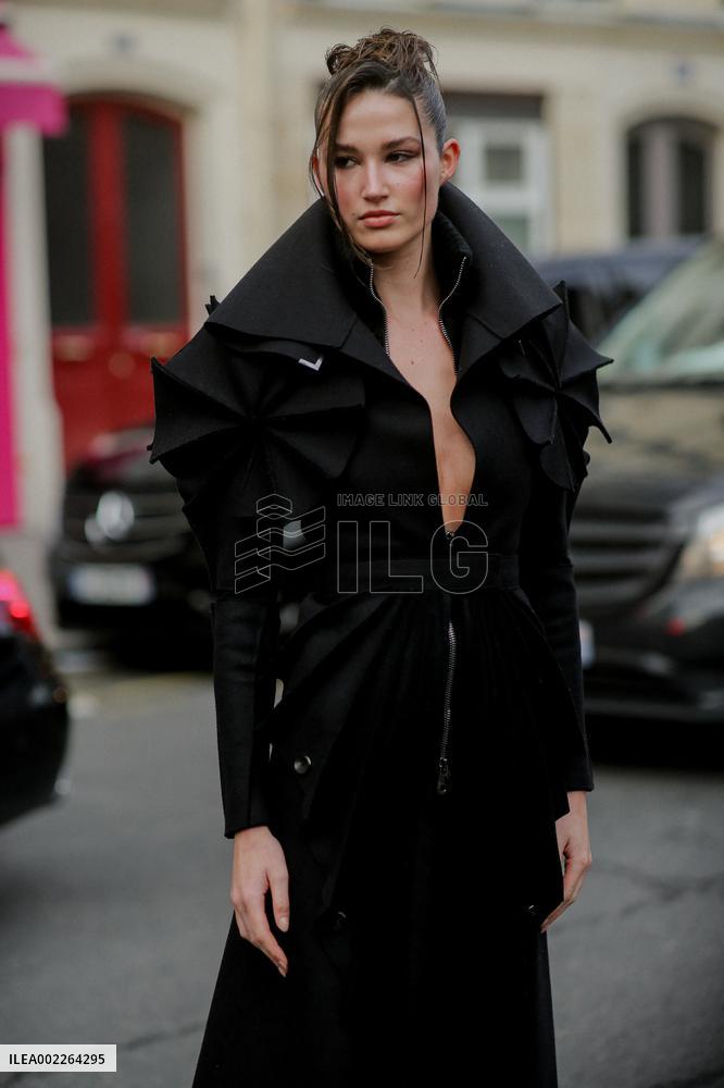 PFW - Street Style At Viktor and Rolf