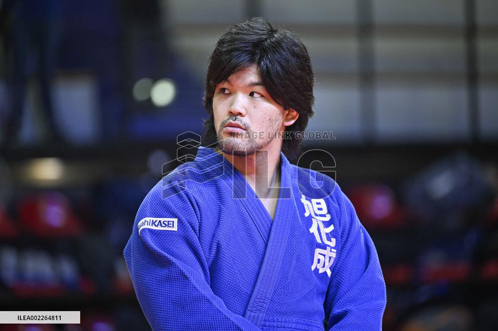 Shohei Ono At The Institut Du Judo - Paris
