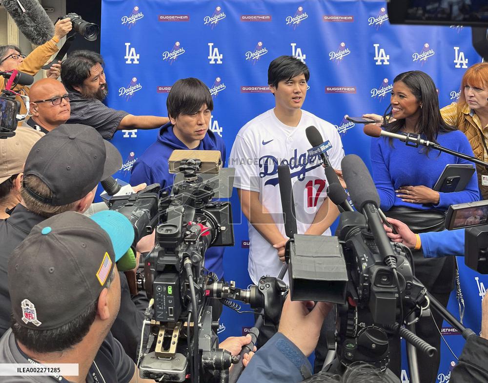 Baseball: Ohtani at Dodgers fan event