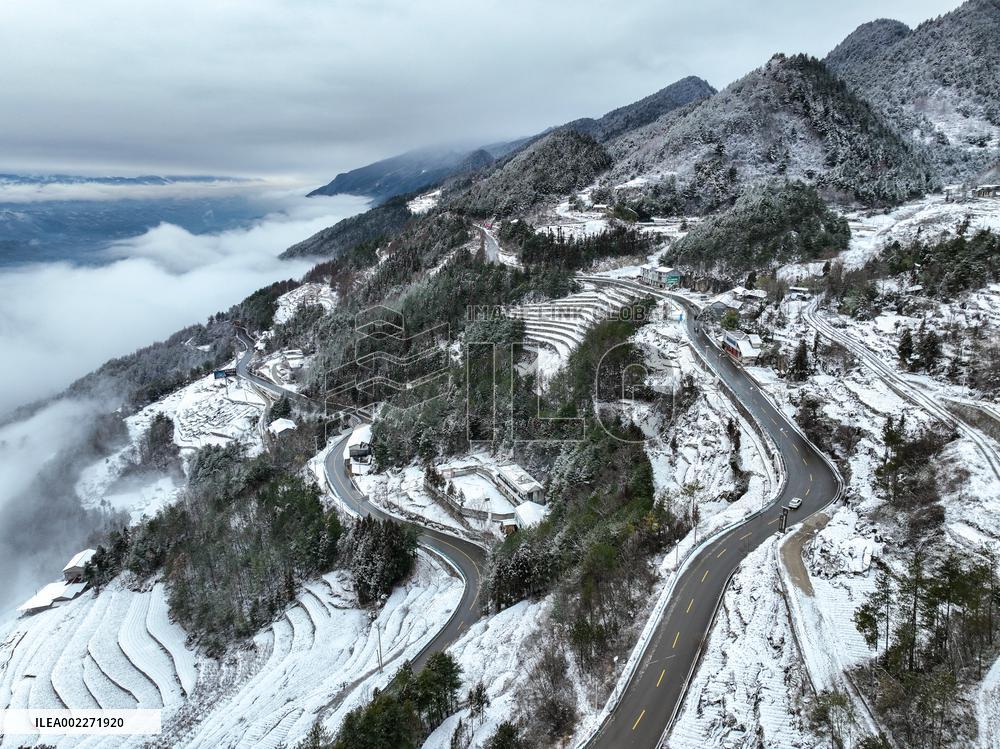 (EcoChina)CHINA-CHONGQING-WUXI-SNOWFALL (CN)