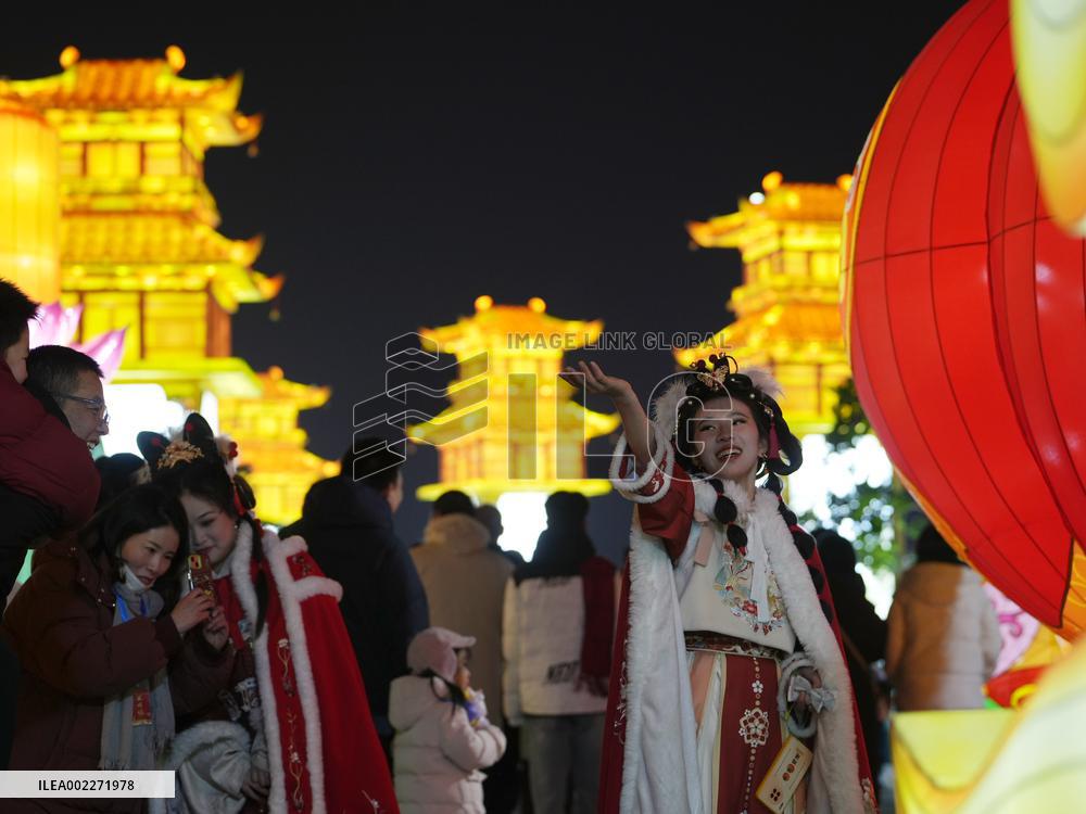 CHINA-HEBEI-ZHENGDING-SPRING FESTIVAL-LANTERNS (CN)