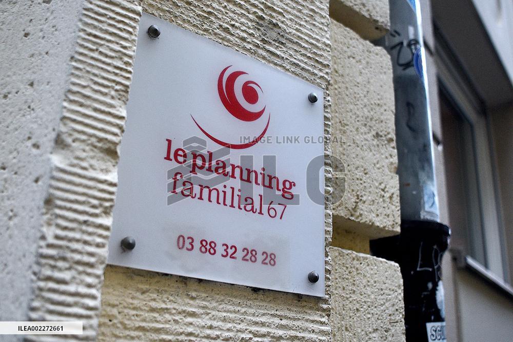 Aurore Bergé lists Family Planning Center in Strasbourg