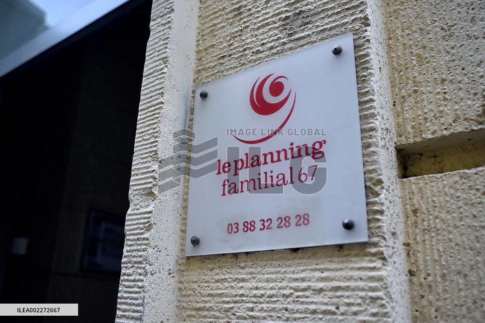 Aurore Bergé lists Family Planning Center in Strasbourg