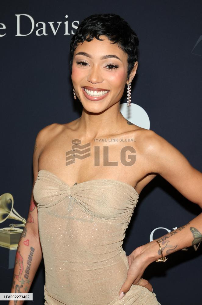 Pre-Grammy Gala and Grammy Salute To Industry Icons - LA