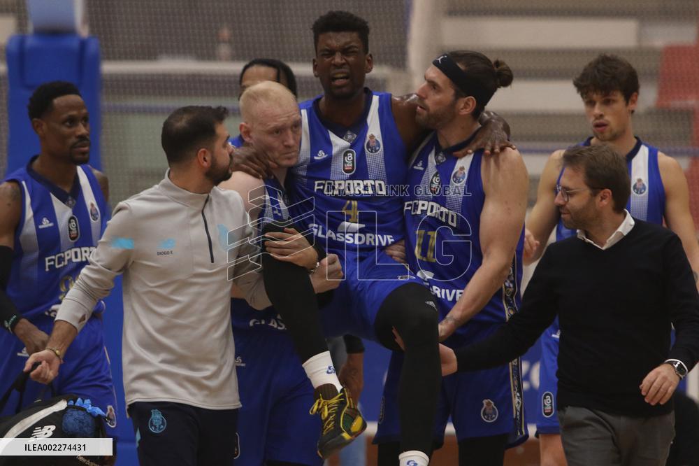 National Basketball Championship: UD Oliveirense vs Sporting