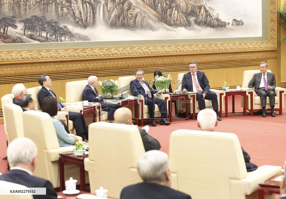 CHINA-BEIJING-LI QIANG-SYMPOSIUM-FOREIGN EXPERTS (CN)
