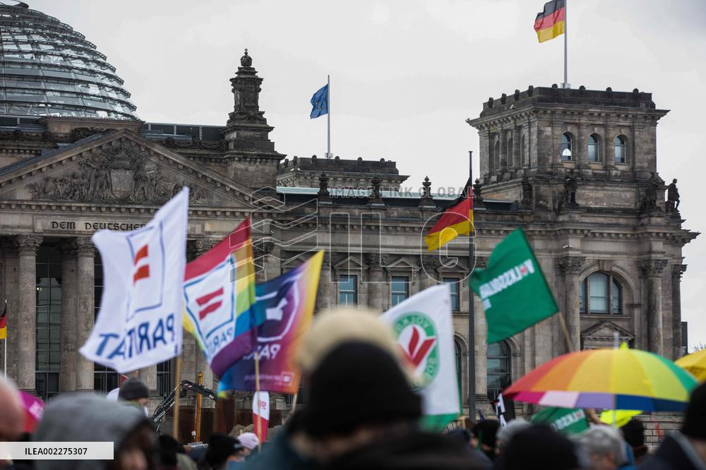 Tens Of Thousands Protest Far Right - Berlin