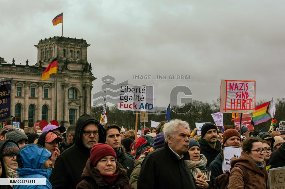 Tens Of Thousands Protest Far Right - Berlin