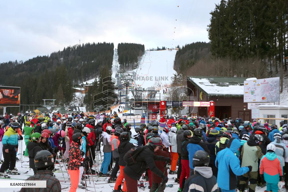 Skiing in Bukovel