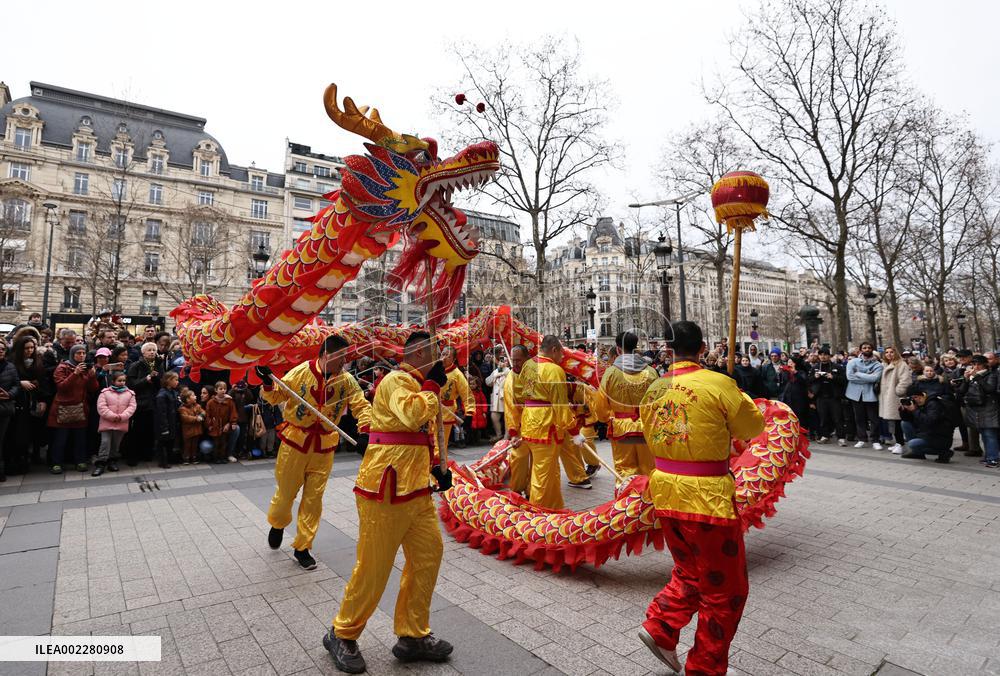 XINHUA PHOTOS OF THE DAY