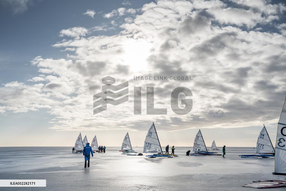 Ice sailing
