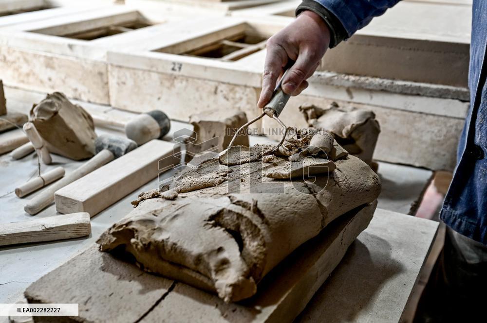 Tile production using 89-year-old technology launched in Zaporizhzhia