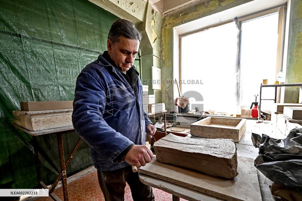 Tile production using 89-year-old technology launched in Zaporizhzhia