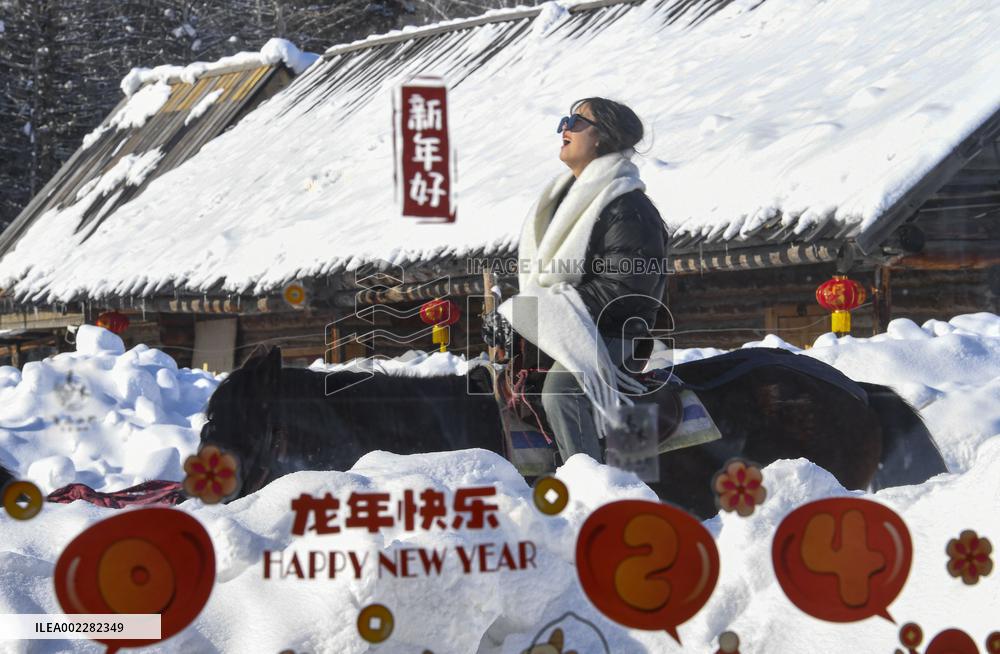 CHINA-XINJIANG-ALTAY-HEMU VILLAGE-WINTER TOURISM (CN)