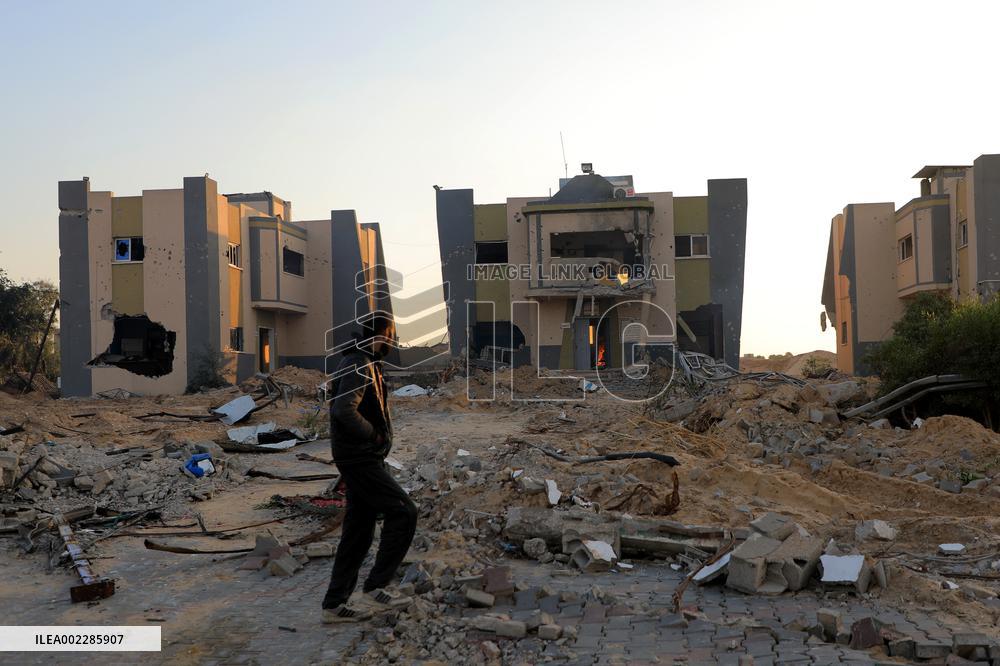 Xinhua Headlines: U.S. strikes escalate tensions in Middle East