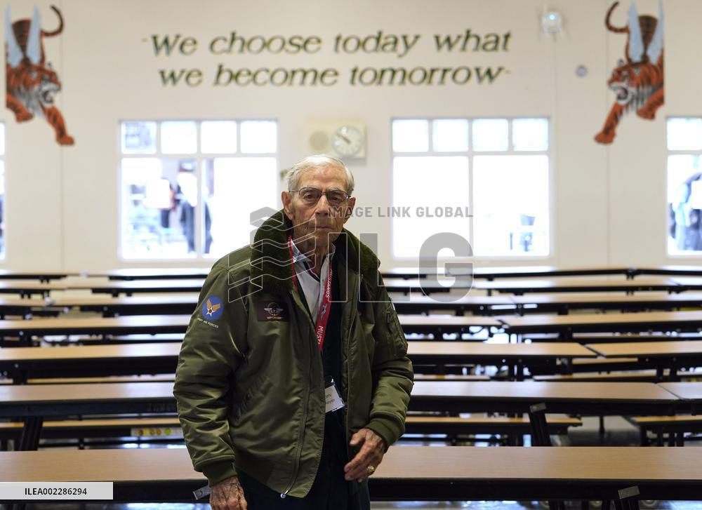 U.S.-LAS VEGAS-FLYING TIGERS-JACK LUND SCHOFIELD MIDDLE SCHOOL-CHINA-VISIT