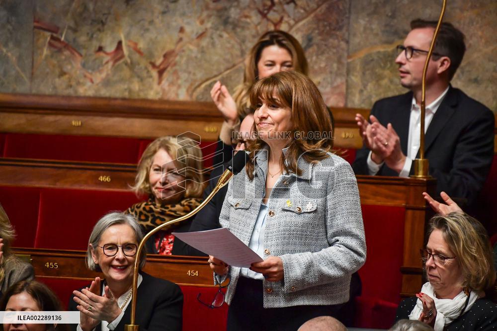 Questions To The Government - Paris