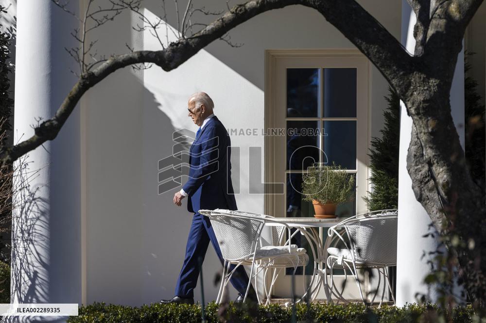 Biden leaves White House for fundraisers in New York City