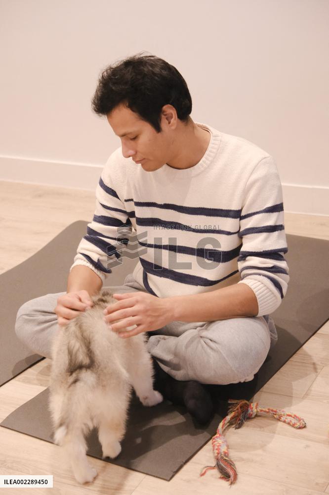 Puppy Yoga Paris classes - Boulogne Billancourt