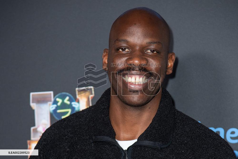 LOL Season 4 Premiere