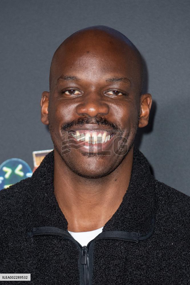 LOL Season 4 Premiere