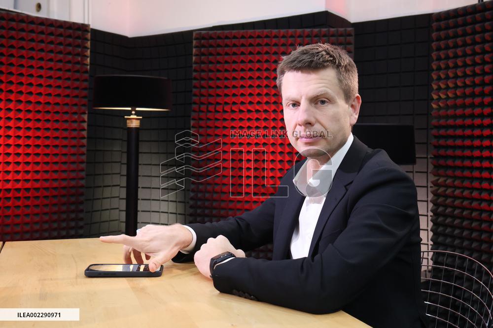 Oleksii Honcharenko featured in Leshchenko Asks program by Ukrinform