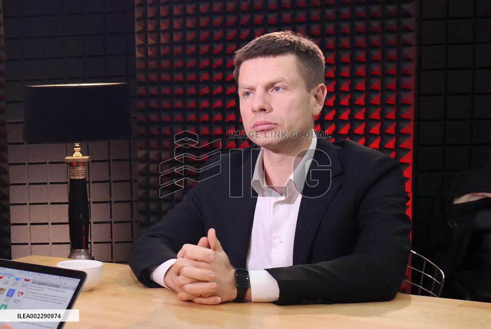 Oleksii Honcharenko featured in Leshchenko Asks program by Ukrinform