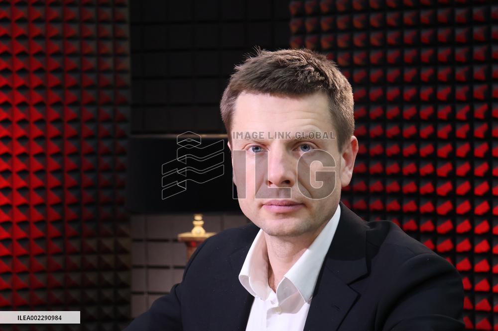 Oleksii Honcharenko featured in Leshchenko Asks program by Ukrinform