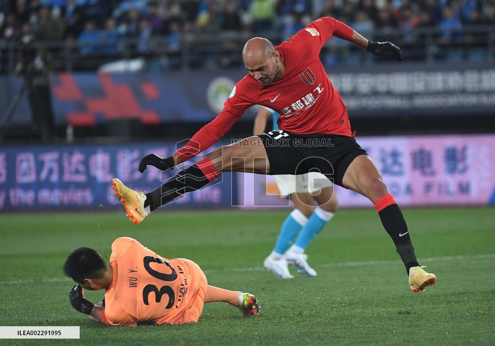 (SP)CHINA-DALIAN-FOOTBALL-CSL-DALIAN PRO VS CHENGDU RONGCHENG (CN)
